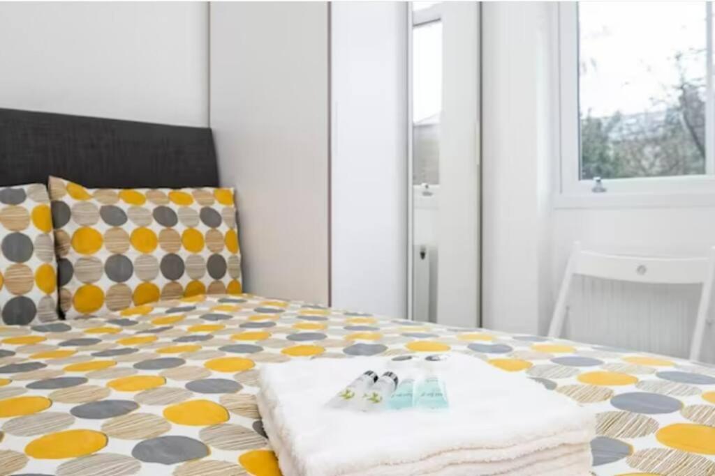 Great Location Service And Stay Double Ensuite Room With Shared Kitchen- 5Mins Walk From Tufnell Park Λονδίνο Εξωτερικό φωτογραφία